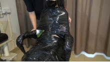 ミイラ人形椅子拘束
